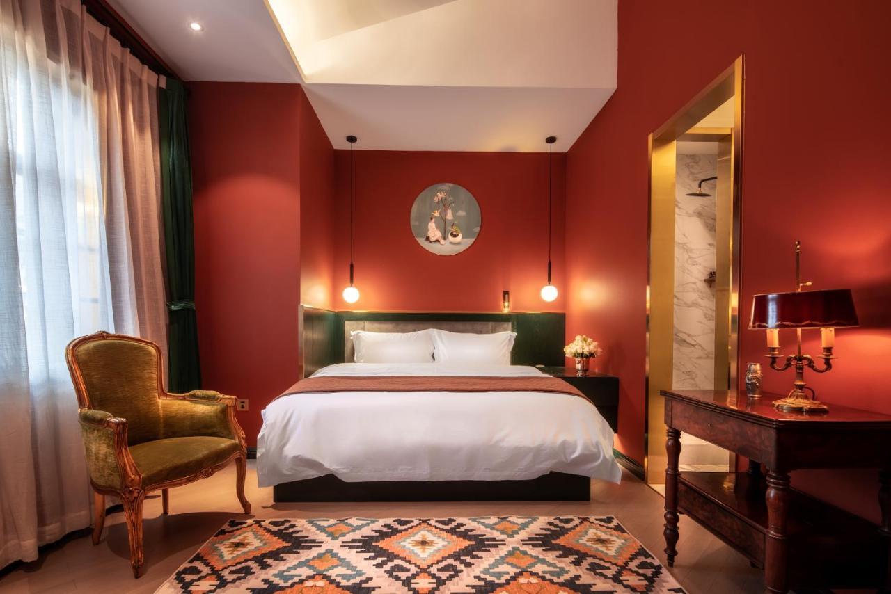 Moon And Chalice Boutique Hotel Куньмин Экстерьер фото