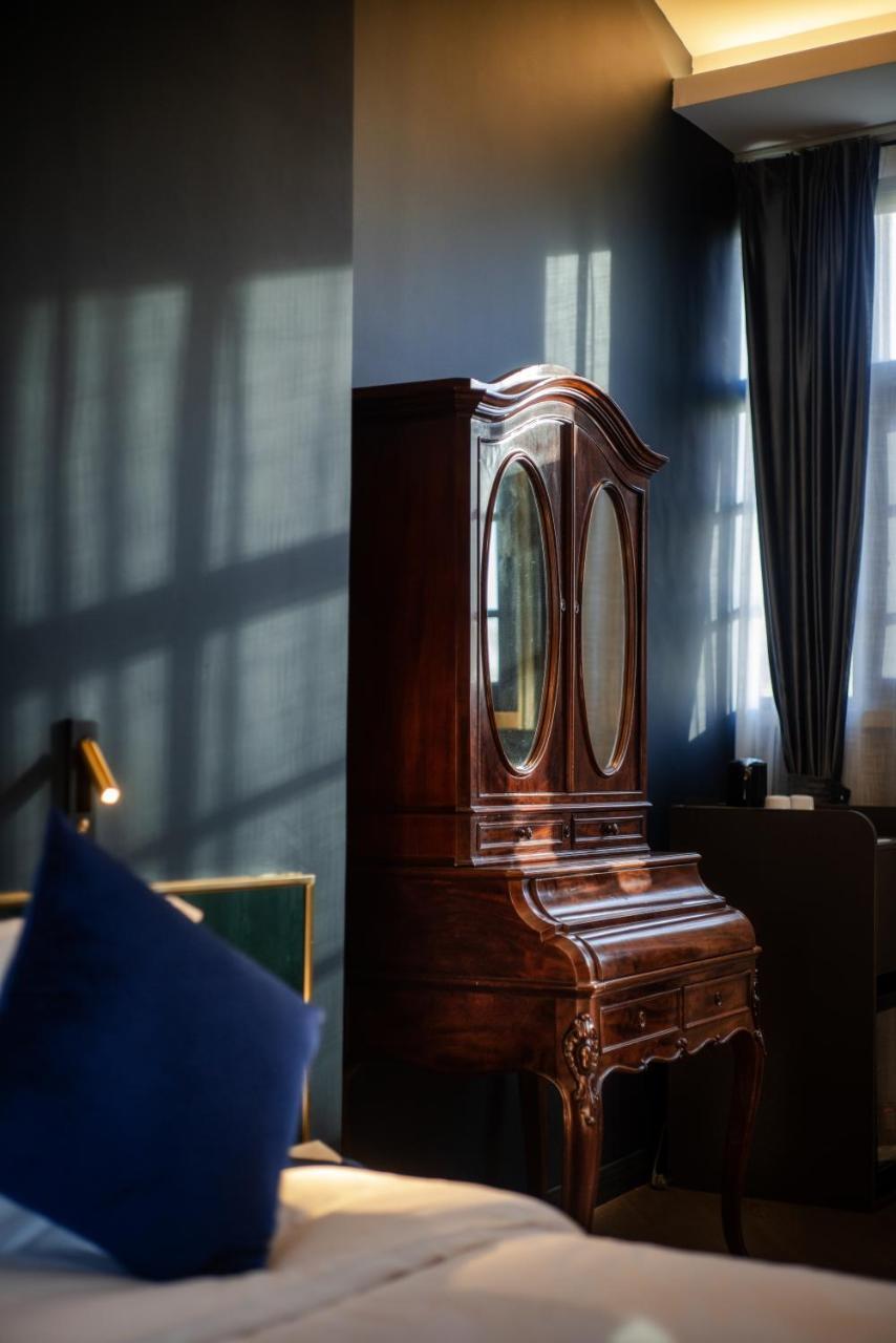 Moon And Chalice Boutique Hotel Куньмин Экстерьер фото