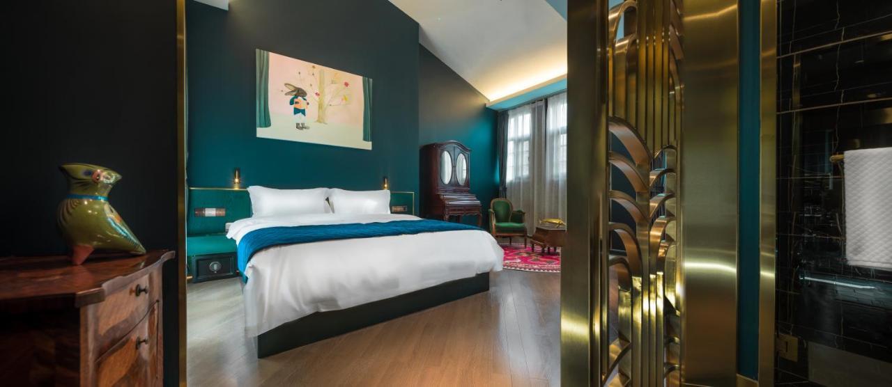 Moon And Chalice Boutique Hotel Куньмин Экстерьер фото