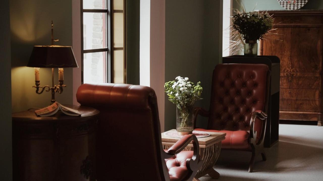 Moon And Chalice Boutique Hotel Куньмин Экстерьер фото